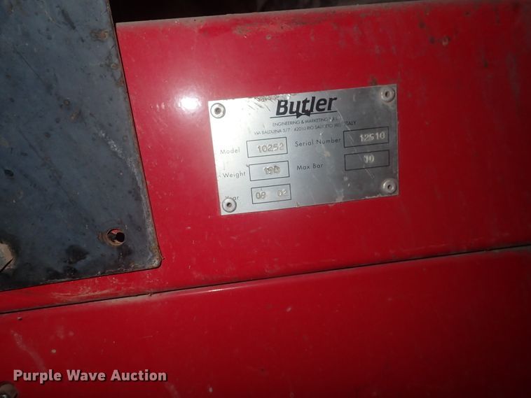 image for item IF9103 Hunter TC3250 tire machine