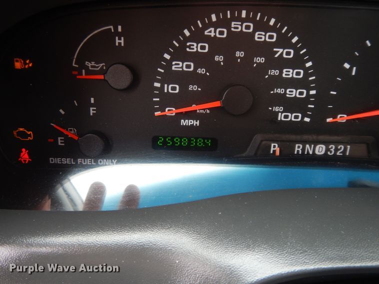 image for item II9333 2003 Ford F550  utility / service truck