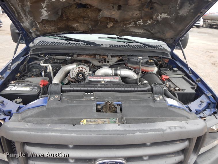 image for item II9333 2003 Ford F550  utility / service truck