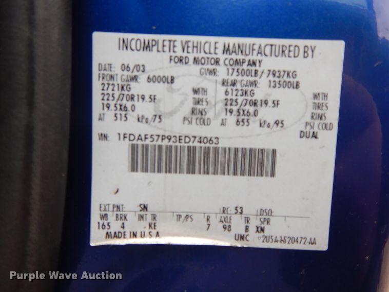 image for item II9333 2003 Ford F550  utility / service truck