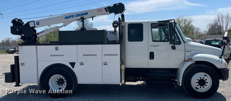 image for item II9385 2009 International DuraStar 4300  utility / service truck