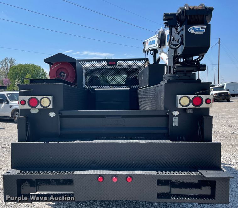 image for item II9385 2009 International DuraStar 4300  utility / service truck