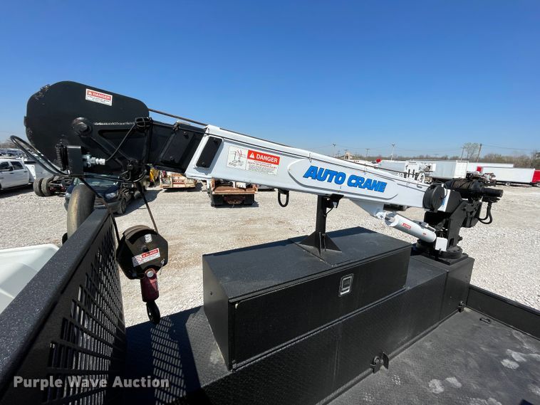 image for item II9385 2009 International DuraStar 4300  utility / service truck