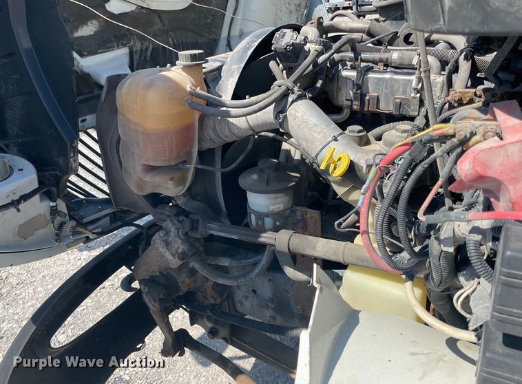 image for item II9385 2009 International DuraStar 4300  utility / service truck