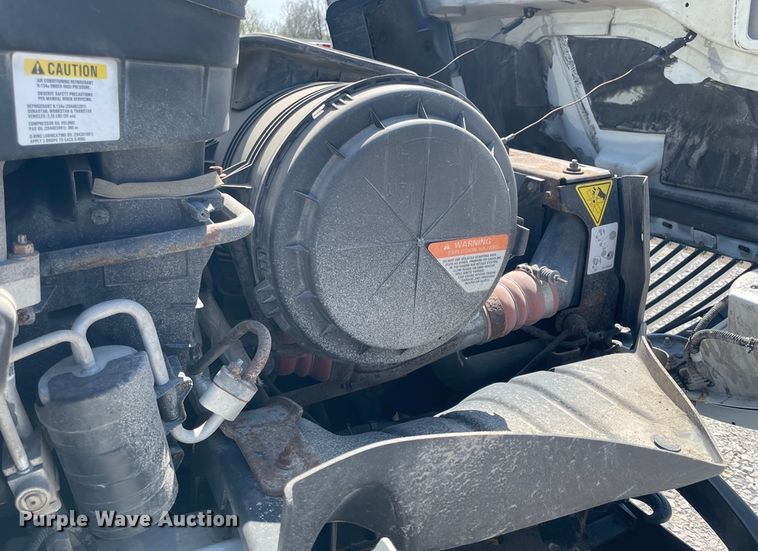 image for item II9385 2009 International DuraStar 4300  utility / service truck