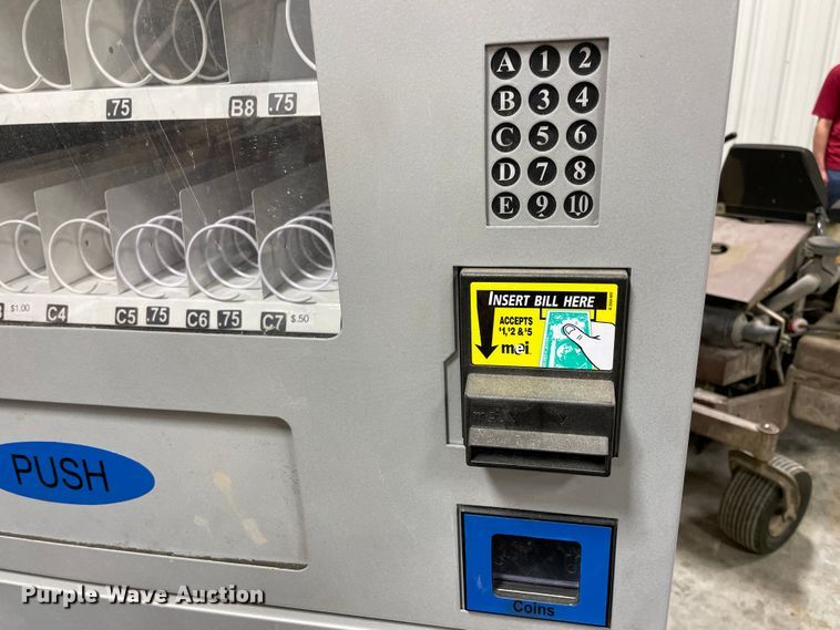 image for item II9395 Vending machine