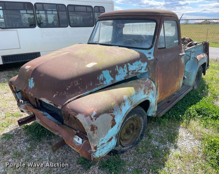 image for item II9405 1955 Ford F100  pickup truck