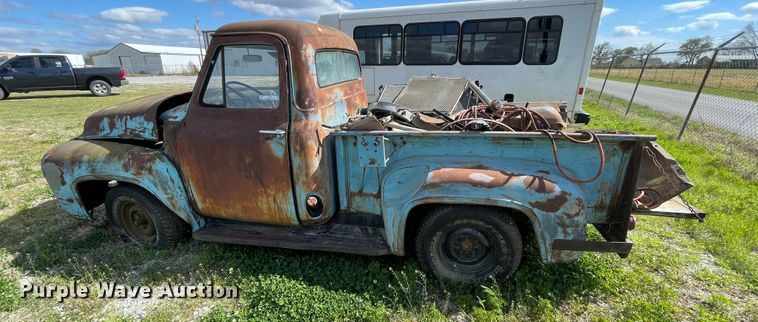 image for item II9405 1955 Ford F100  pickup truck