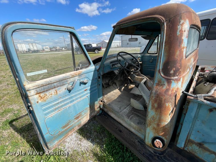 image for item II9405 1955 Ford F100  pickup truck
