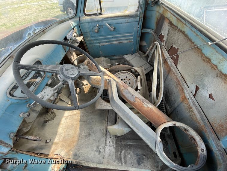 image for item II9405 1955 Ford F100  pickup truck