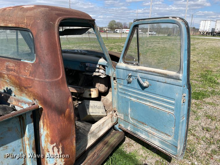 image for item II9405 1955 Ford F100  pickup truck