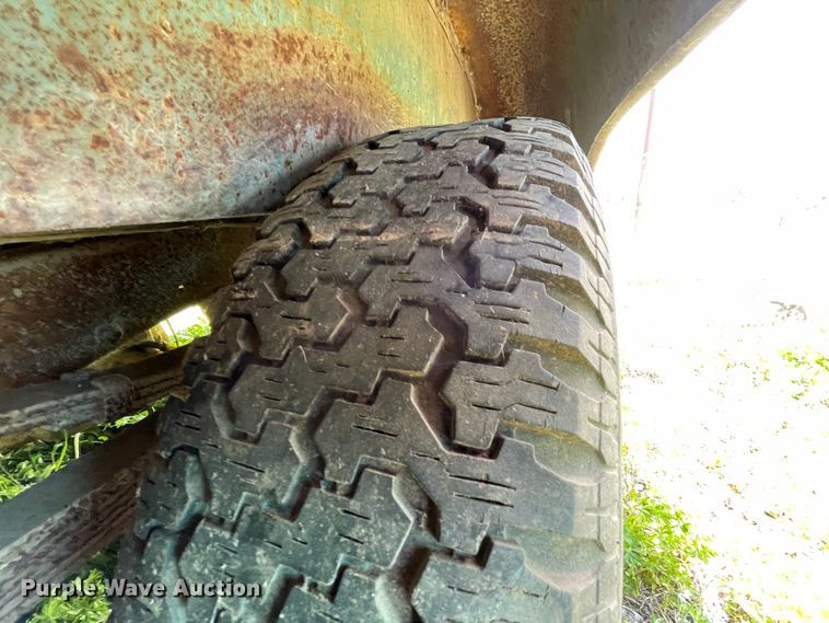 image for item II9405 1955 Ford F100  pickup truck