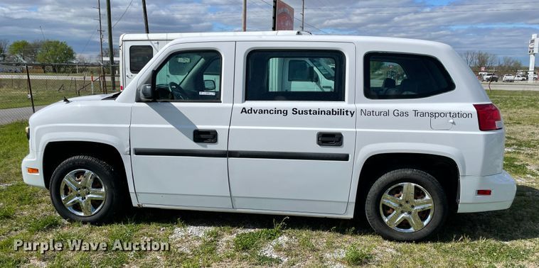 image for item II9406 2012 VPG MV-1  handicap accessible van