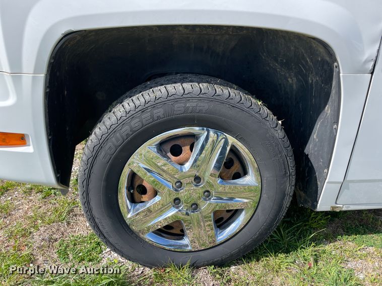 image for item II9406 2012 VPG MV-1  handicap accessible van