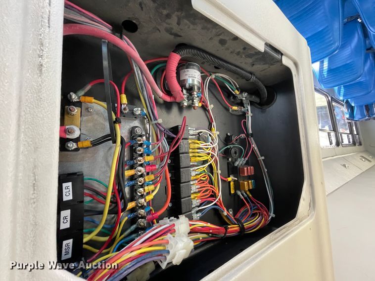 image for item II9407 2008 Ford E450  shuttle bus