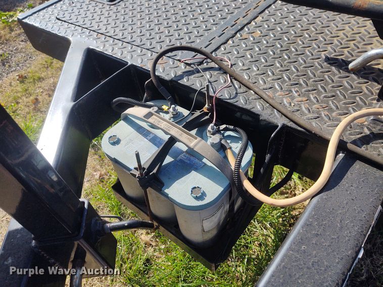 image for item IK9248 2010 Kwik Load  car trailer