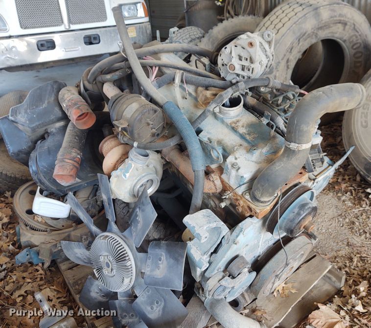 image for item IK9253 International DT466 7.6L diesel engine core