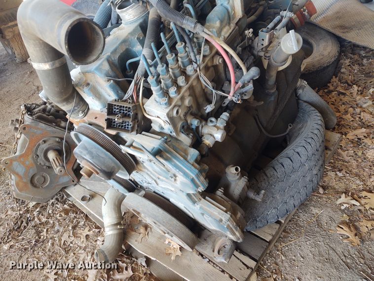 image for item IK9253 International DT466 7.6L diesel engine core