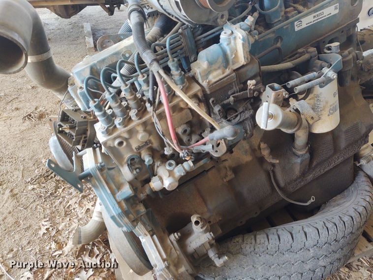 image for item IK9253 International DT466 7.6L diesel engine core