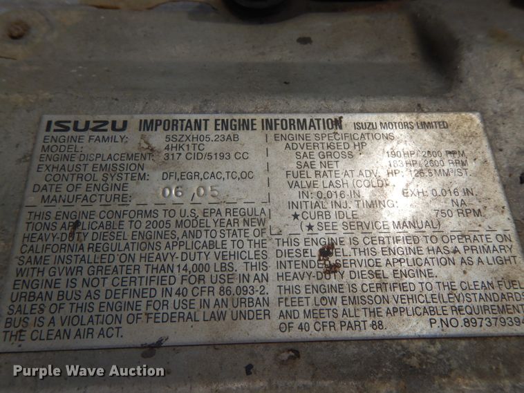 image for item IL9247 2006 Isuzu NRR  truck cab and chassis