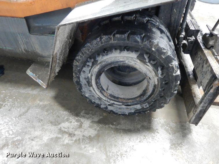 image for item IL9260 Toyota 02-4FD25  forklift