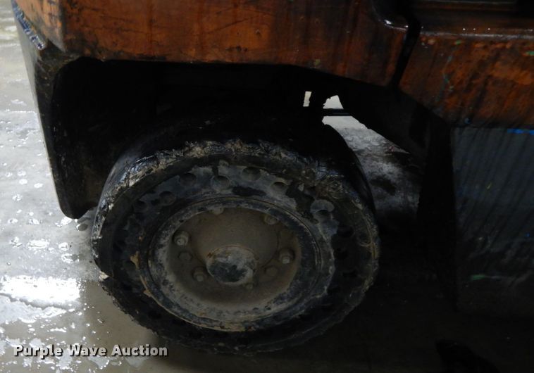 image for item IL9260 Toyota 02-4FD25  forklift