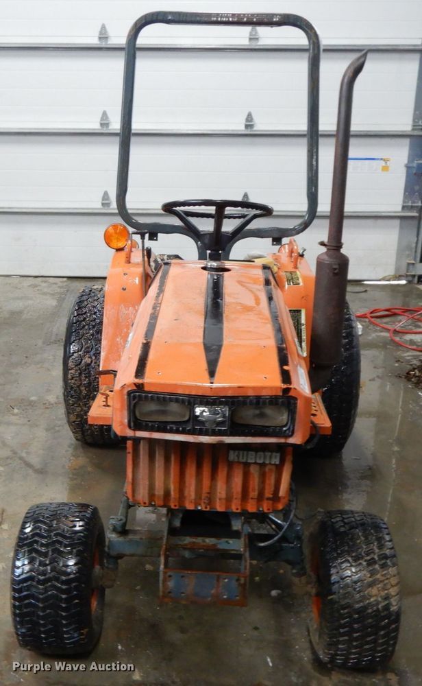 image for item IL9261 Kubota B6200  tractor