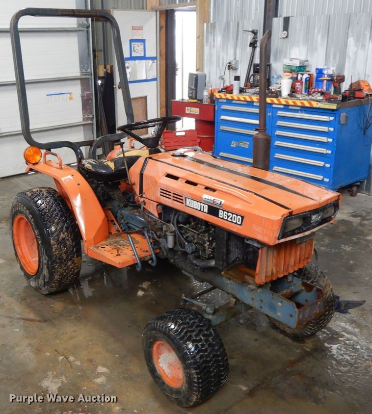 image for item IL9261 Kubota B6200  tractor