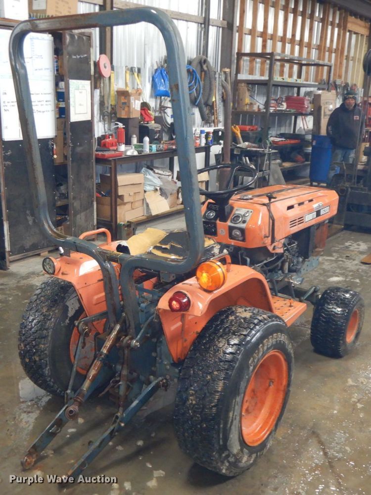 image for item IL9261 Kubota B6200  tractor