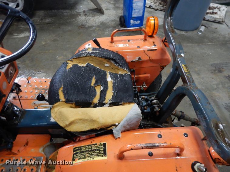 image for item IL9261 Kubota B6200  tractor