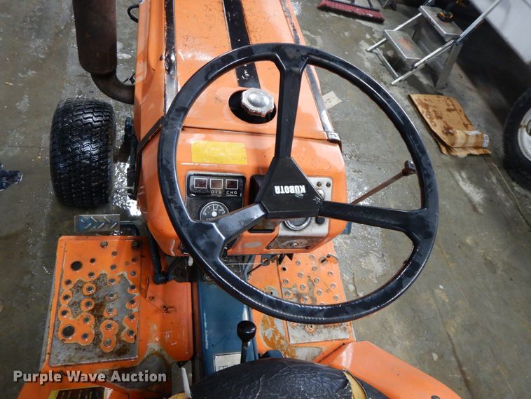 image for item IL9261 Kubota B6200  tractor