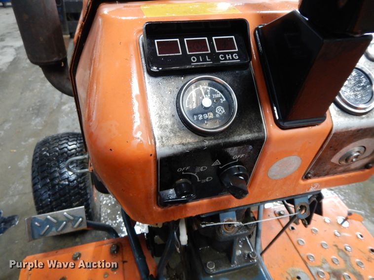 image for item IL9261 Kubota B6200  tractor