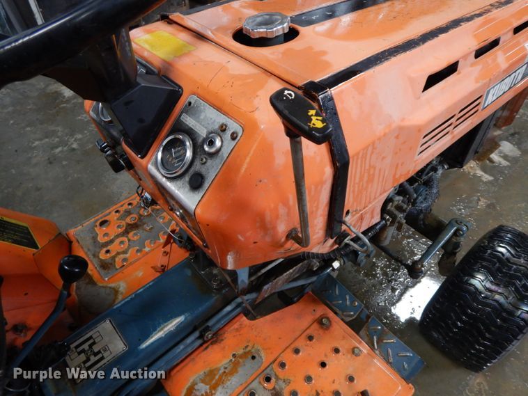 image for item IL9261 Kubota B6200  tractor
