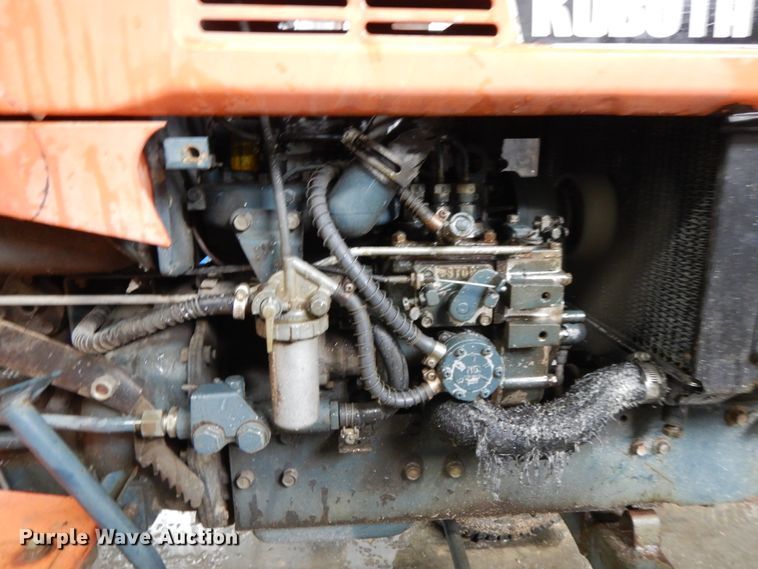 image for item IL9261 Kubota B6200  tractor