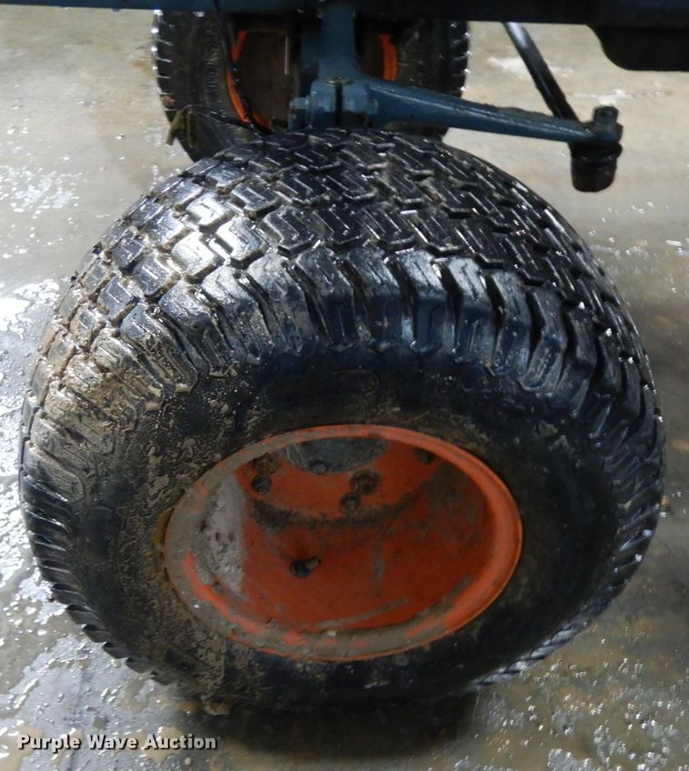 image for item IL9261 Kubota B6200  tractor