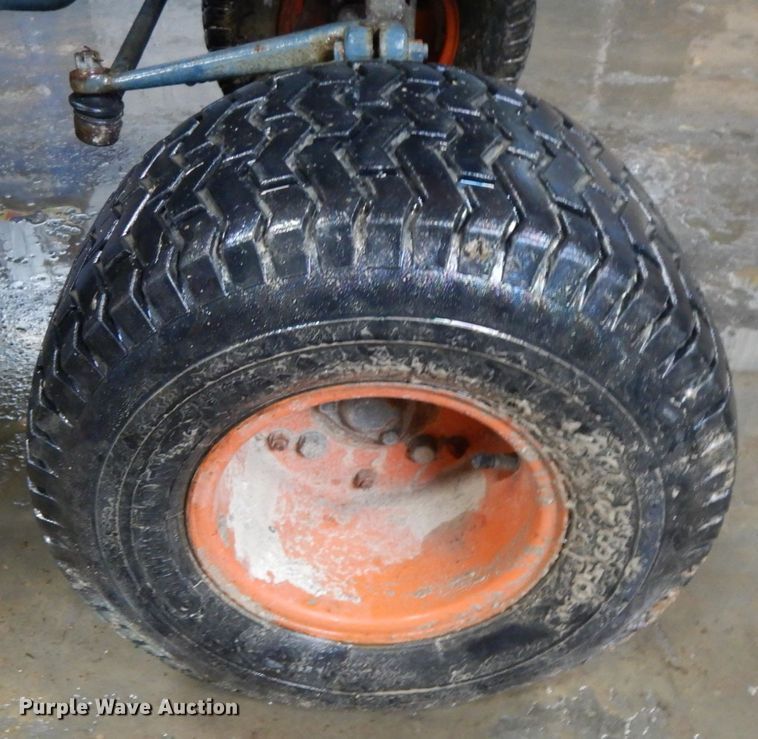 image for item IL9261 Kubota B6200  tractor