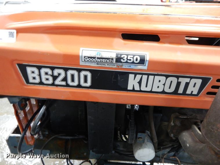 image for item IL9261 Kubota B6200  tractor