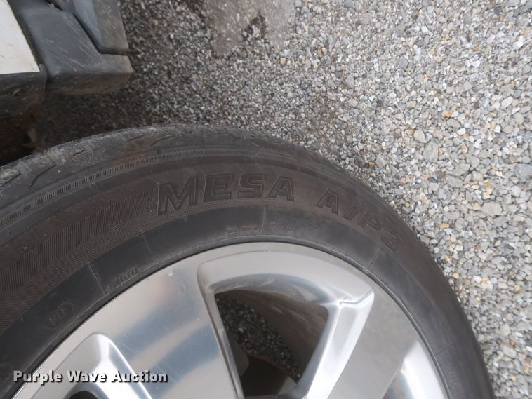 image for item IN9999 2015 Chevrolet Tahoe LT  SUV