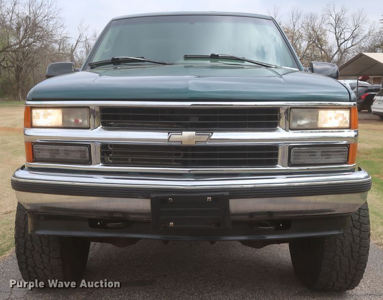 image for item IO9025 1996 Chevrolet K1500  Ext. Cab pickup truck