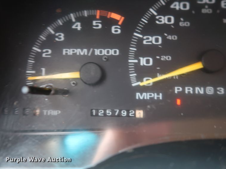 image for item IO9025 1996 Chevrolet K1500  Ext. Cab pickup truck