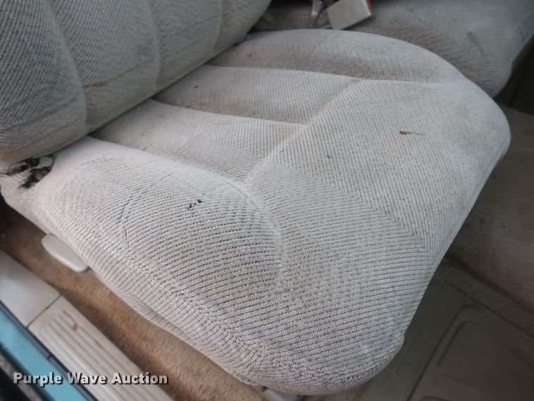 image for item IO9025 1996 Chevrolet K1500  Ext. Cab pickup truck