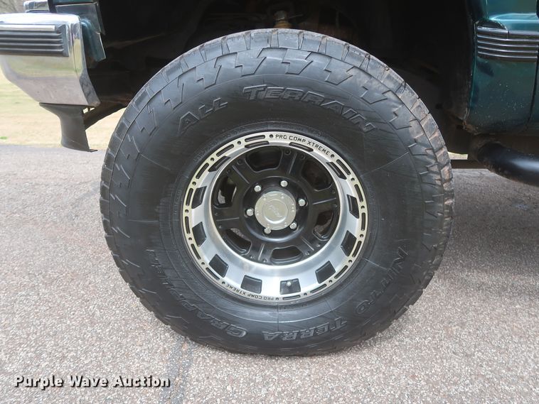 image for item IO9025 1996 Chevrolet K1500  Ext. Cab pickup truck