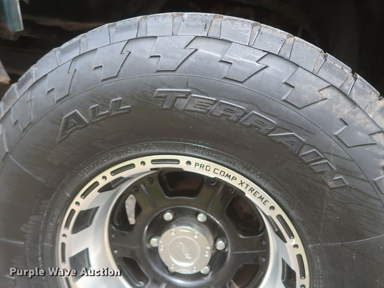 image for item IO9025 1996 Chevrolet K1500  Ext. Cab pickup truck