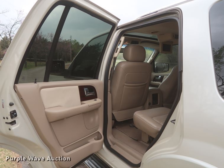 image for item IO9026 2006 Ford Expedition Limited  SUV