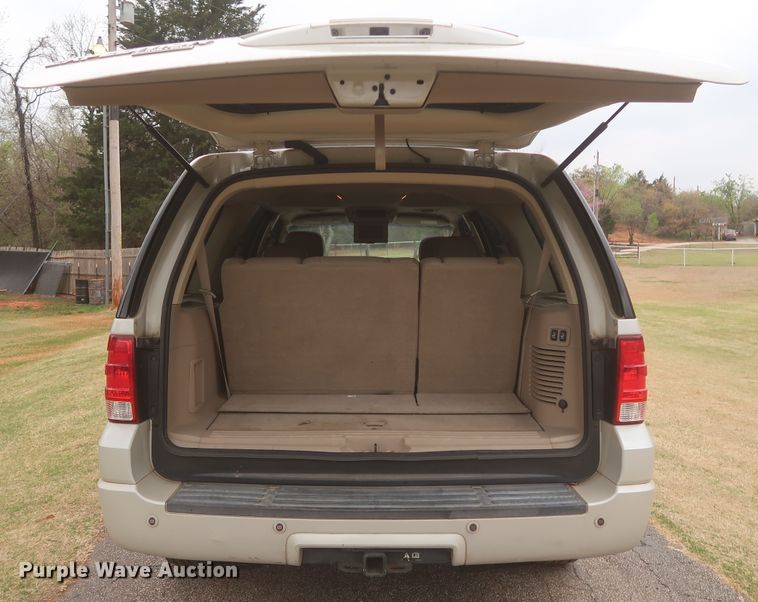 image for item IO9026 2006 Ford Expedition Limited  SUV