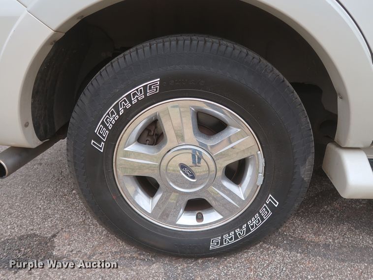 image for item IO9026 2006 Ford Expedition Limited  SUV