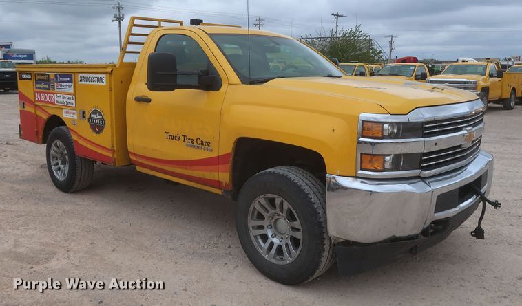 image for item IO9040 2015 Chevrolet Silverado 3500HD  utility bed pickup truck