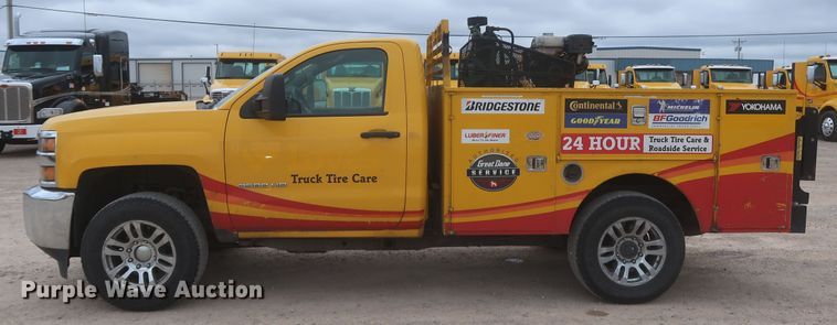 image for item IO9040 2015 Chevrolet Silverado 3500HD  utility bed pickup truck