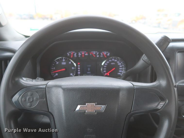 image for item IO9040 2015 Chevrolet Silverado 3500HD  utility bed pickup truck