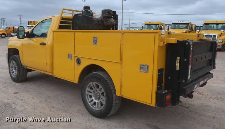 image for item IO9041 2015 Chevrolet 3500HD  utility bed pickup truck
